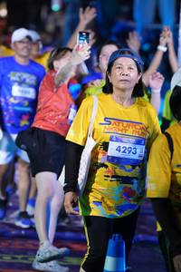 BIB: 4293
                            <button type="button" onclick="openModal(26233560)" class="btn btn-primary btn-sm float-right btn-popup" data-toggle="modal" data-target=".modal-high-quality">
                        <i class="fas fa-shopping-cart"></i> Add to Cart
                    </button>
                                            <button type="button" onclick="isThisMe(26233560, true)" class="btn btn-success btn-sm float-right btn-popup btn-isme hidden" data-toggle="tooltip" data-placement="bottom" title="นี่คือรูปของคุณใช่ไหม คลิกที่นี่เพื่อเอาเข้าอัลบั้ม">
                        <i class="fas fa-plus"></i> Add to album
                    </button>
                    <button type="button" onclick="isThisMe(26233560, false)" class="btn btn-warning btn-sm float-right btn-popup btn-isnotme hidden">
                        <i class="fas fa-ban"></i> Remove from album
                    </button>